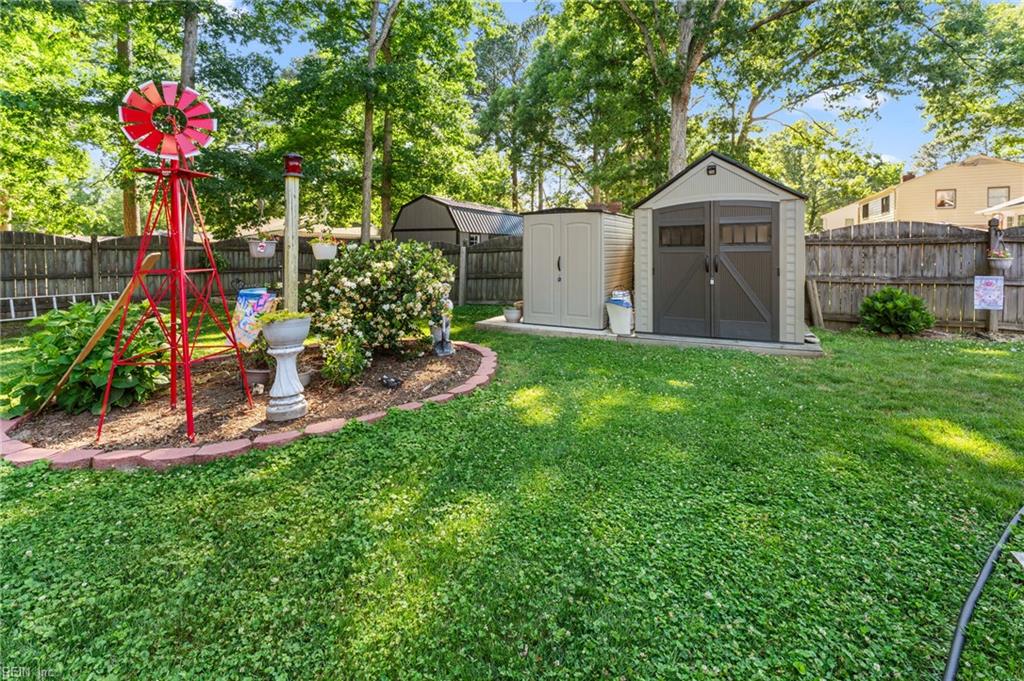 318 Williamsburg Court Newport News VA 23606