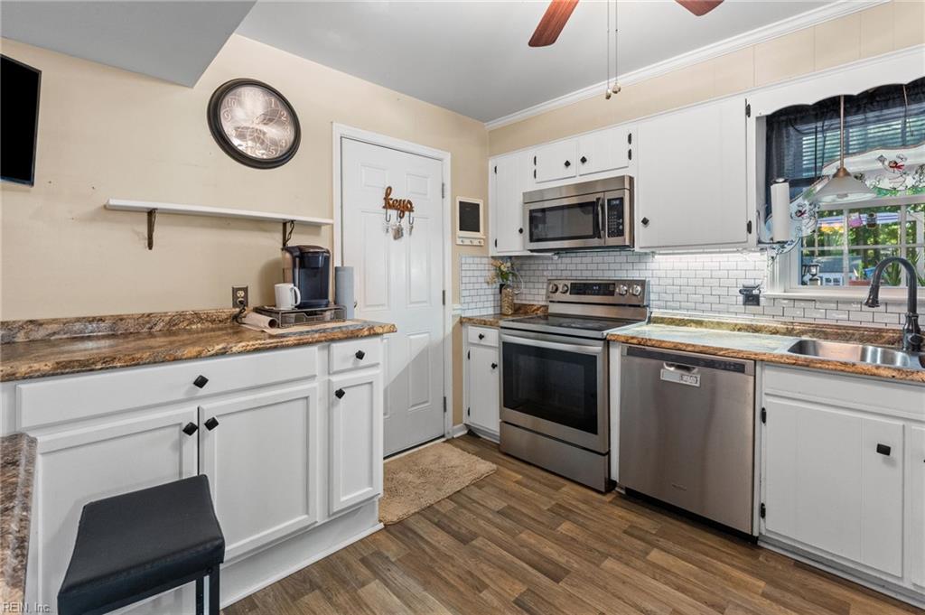 318 Williamsburg Court Newport News VA 23606