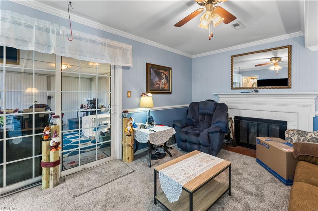 318 Williamsburg Court Newport News VA 23606