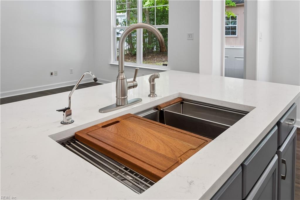 125 Brightwood Terrace Yorktown VA 23690