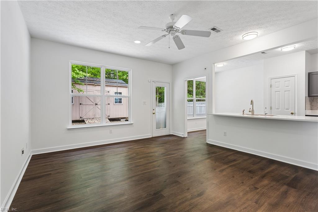 125 Brightwood Terrace Yorktown VA 23690