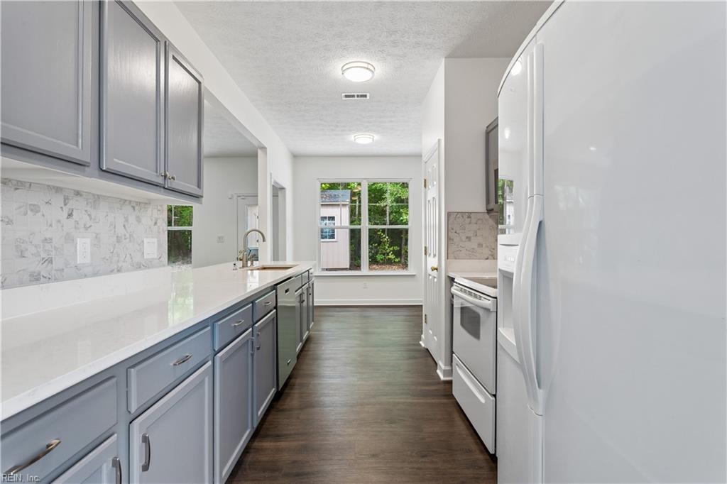 125 Brightwood Terrace Yorktown VA 23690
