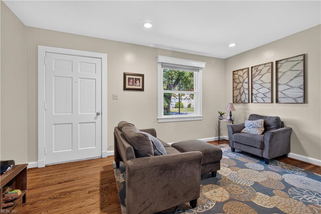 26 Langley Avenue Newport News VA 23601