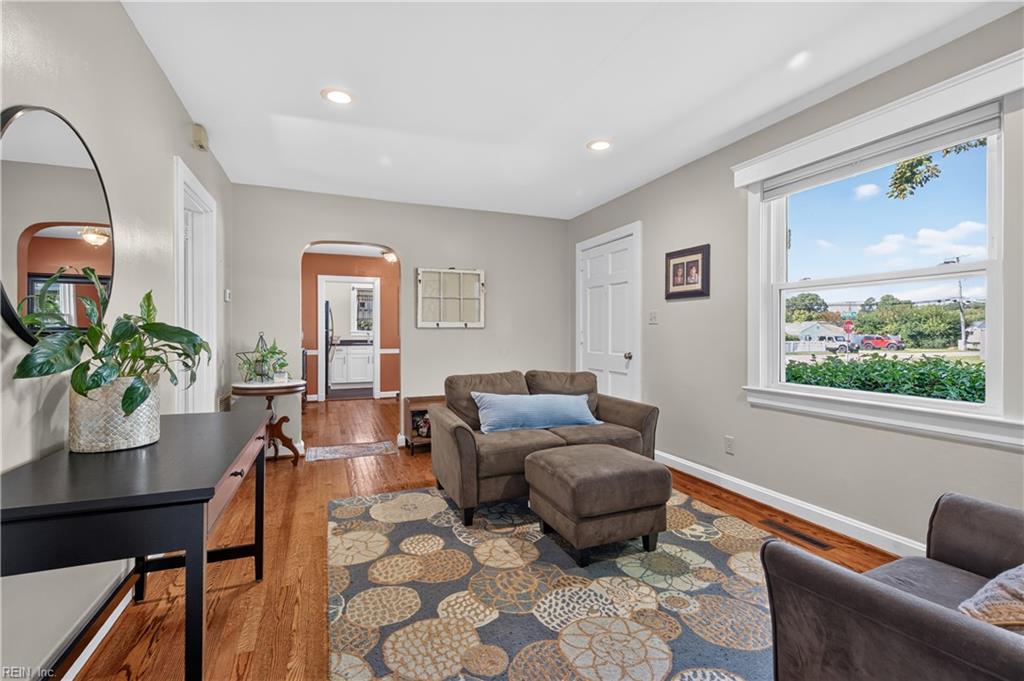 26 Langley Avenue Newport News VA 23601