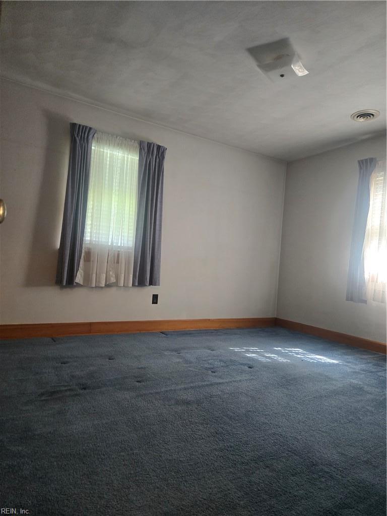 5913 Wickham Avenue Newport News VA 23605