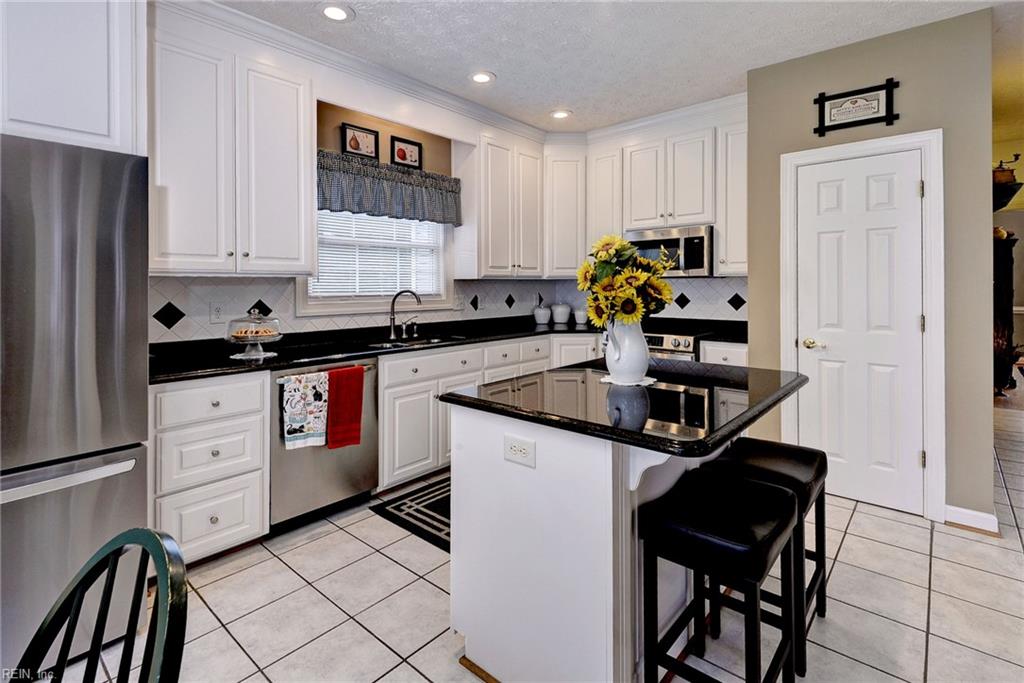117 Tern Court Yorktown VA 23692