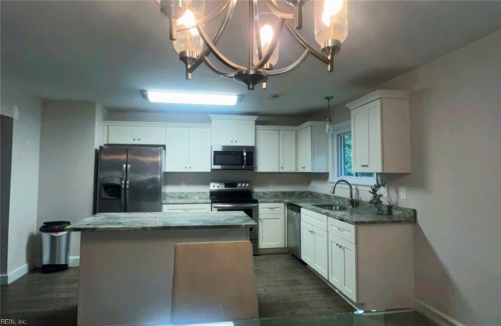 11 Greenwood Road Newport News VA 23601