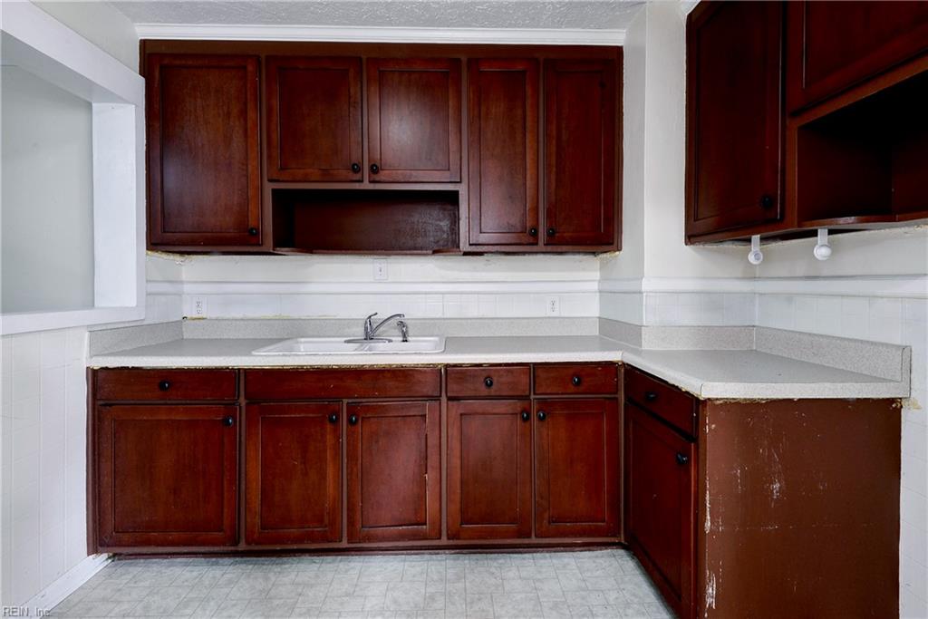 22 Morrison Avenue Newport News VA 23601