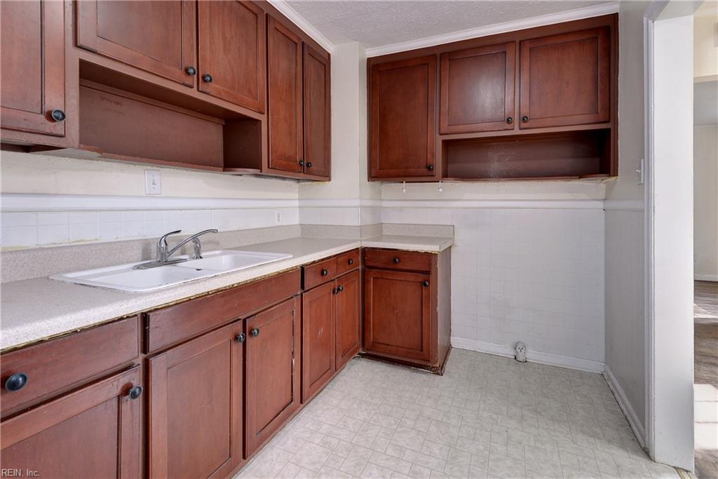 22 Morrison Avenue Newport News VA 23601