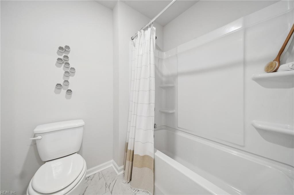 121 Gallop Way Yorktown VA 23690