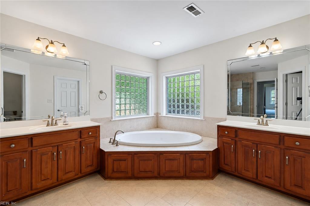 110 Collington Run Yorktown VA 23693