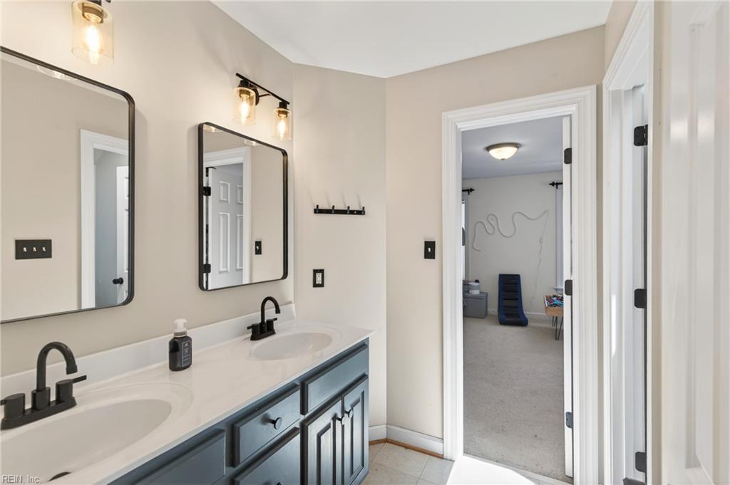 110 Collington Run Yorktown VA 23693