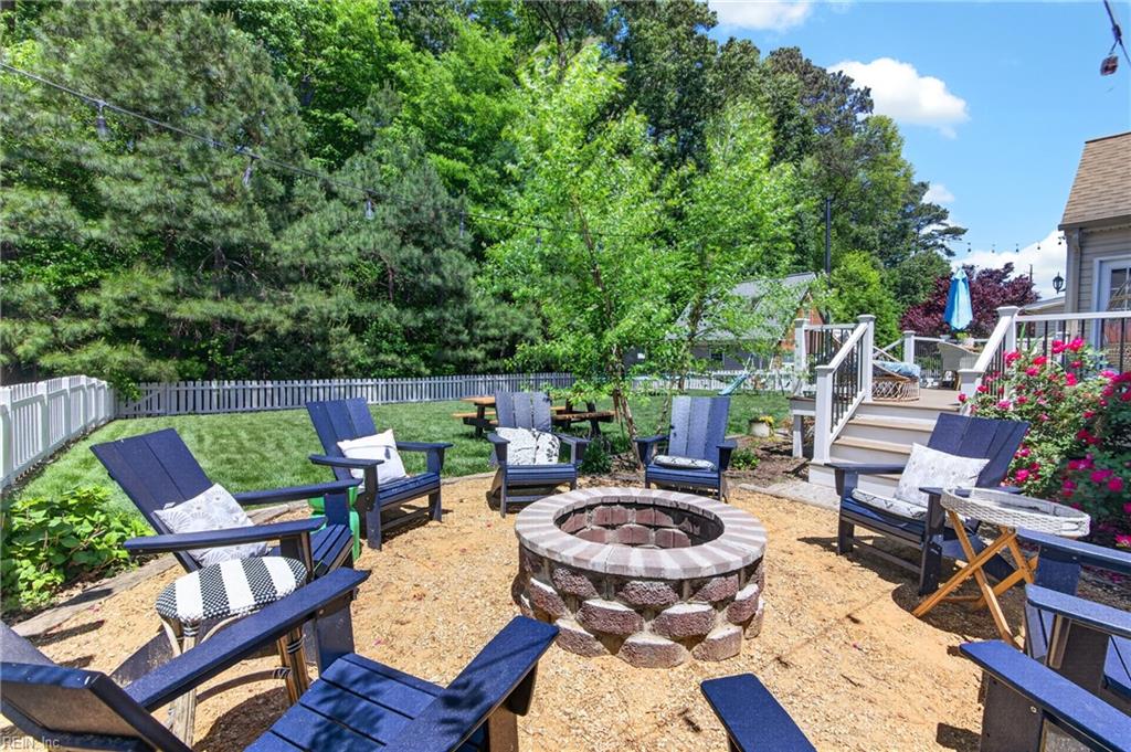 110 Collington Run Yorktown VA 23693