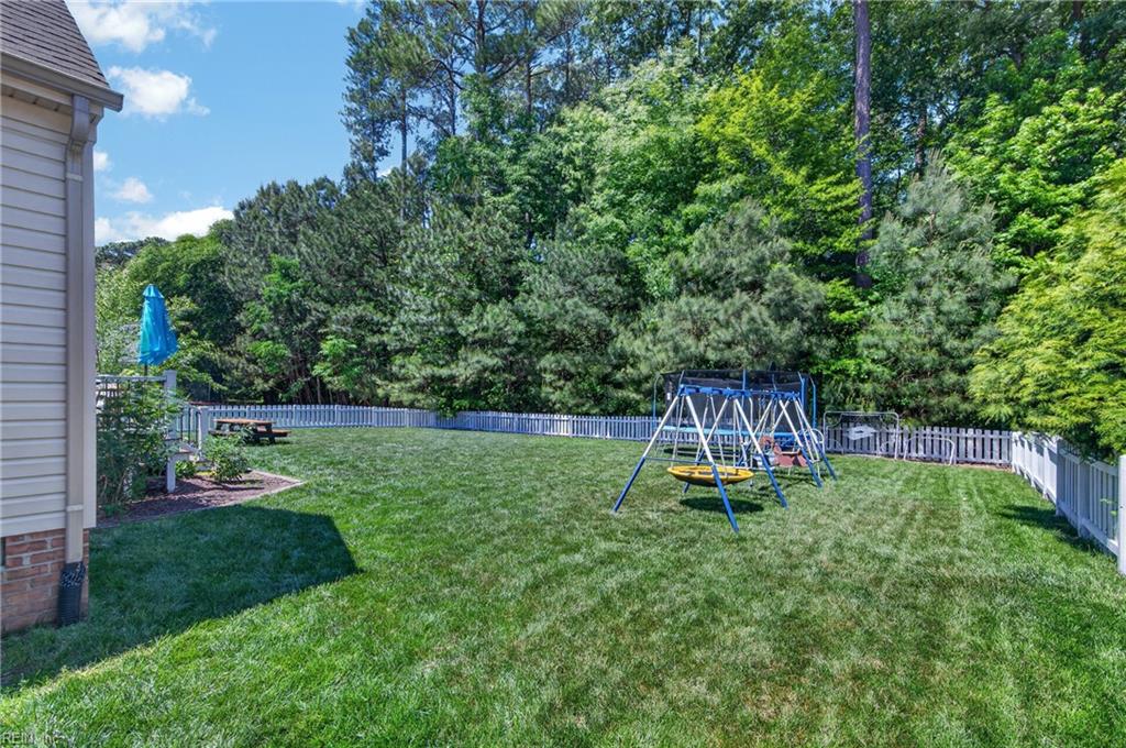 110 Collington Run Yorktown VA 23693