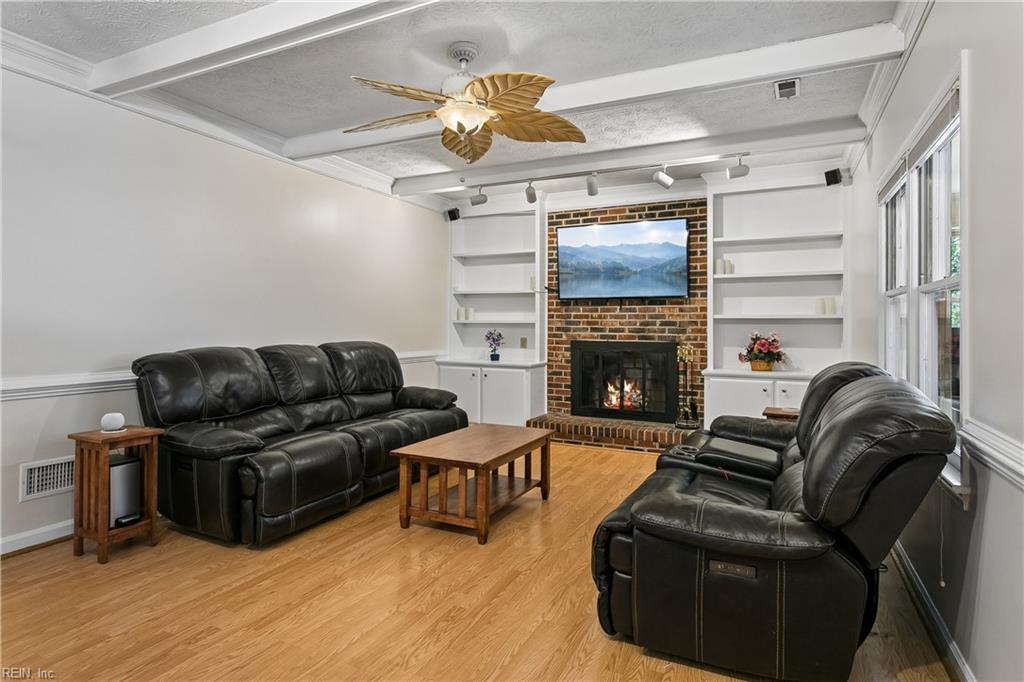 101 Cranwood Court Yorktown VA 23693
