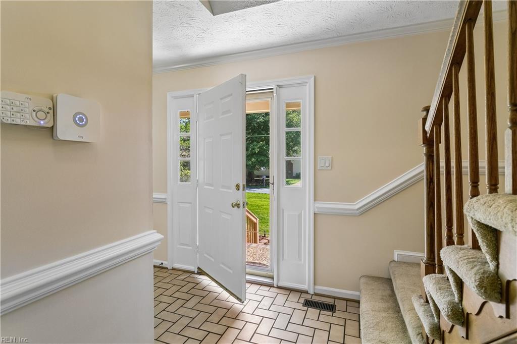 101 Cranwood Court Yorktown VA 23693