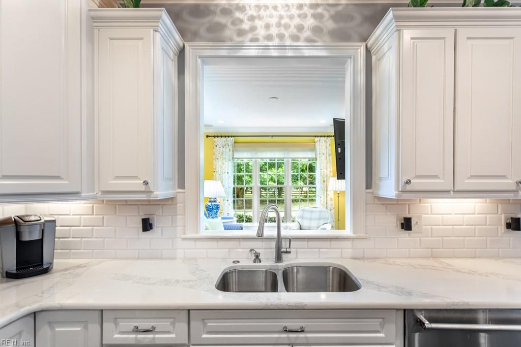 104 Taylor Farm Lane Yorktown VA 23693