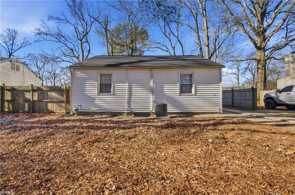 5912 Andrew Place Newport News VA 23605
