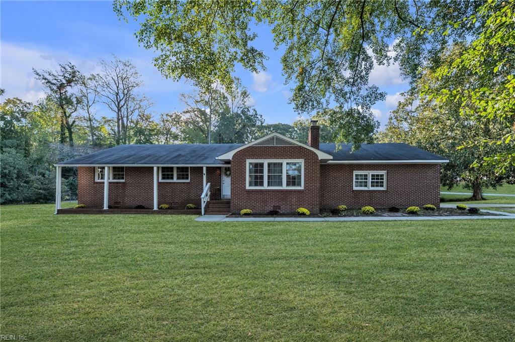 101 Carol Drive Yorktown VA 23692