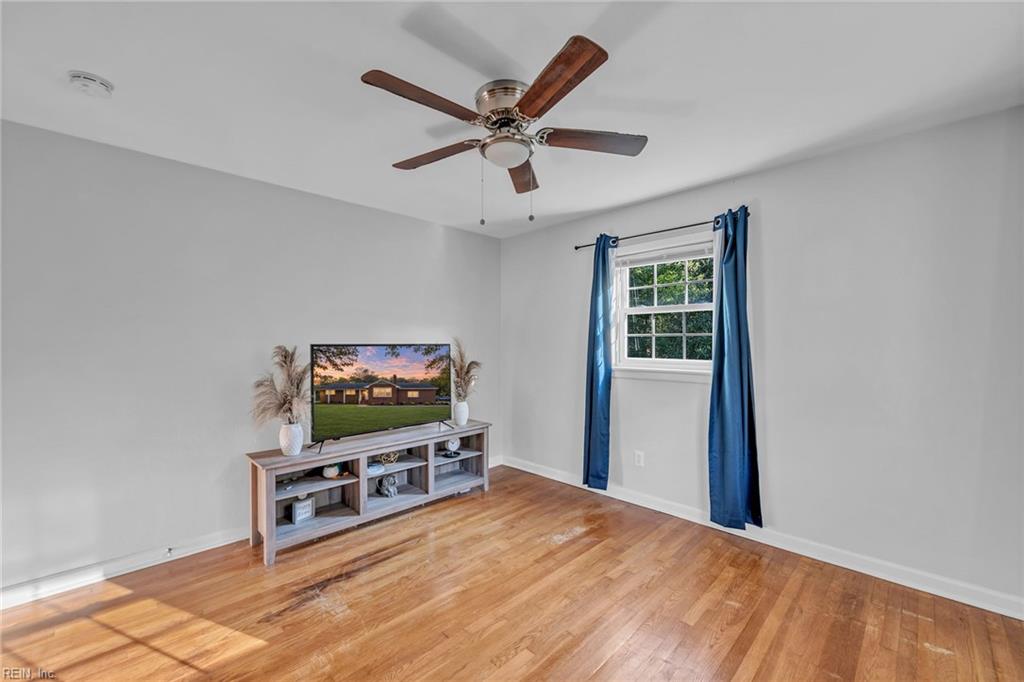 101 Carol Drive Yorktown VA 23692