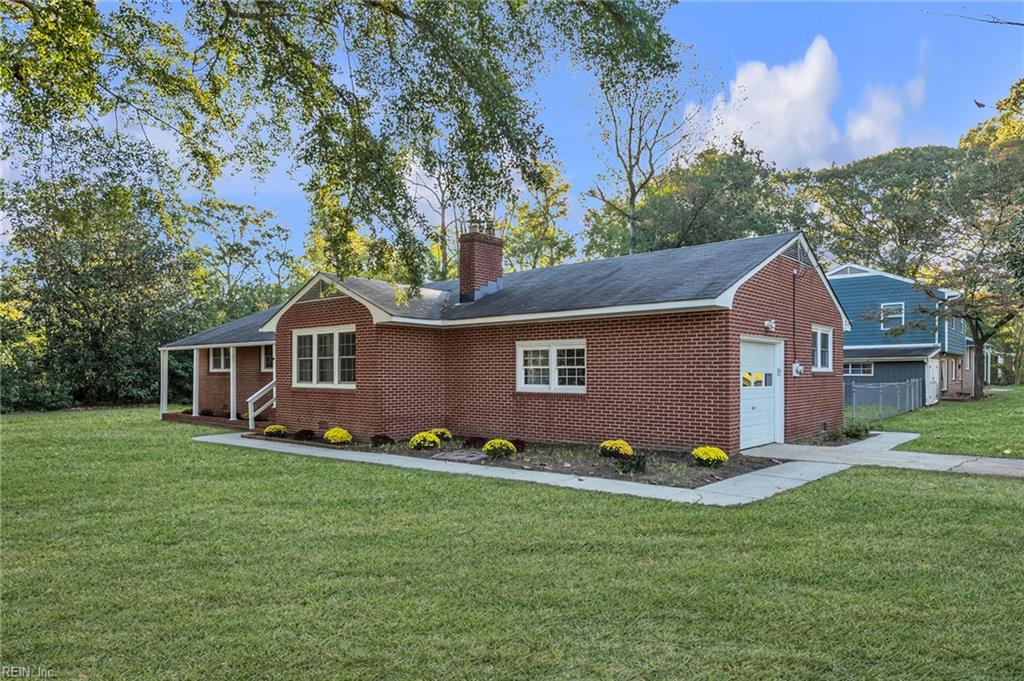 101 Carol Drive Yorktown VA 23692
