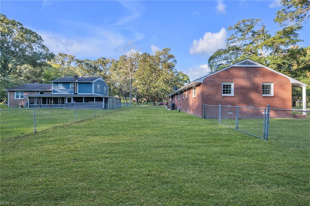 101 Carol Drive Yorktown VA 23692