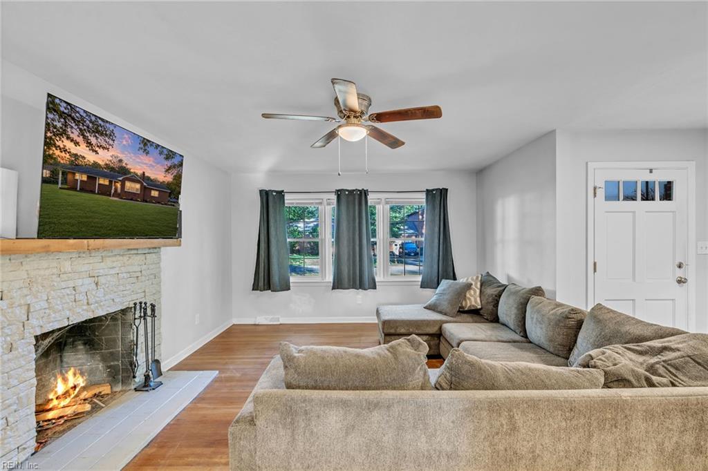 101 Carol Drive Yorktown VA 23692