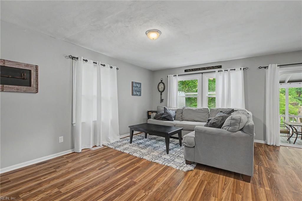 208 Captains Lane Newport News VA 23602