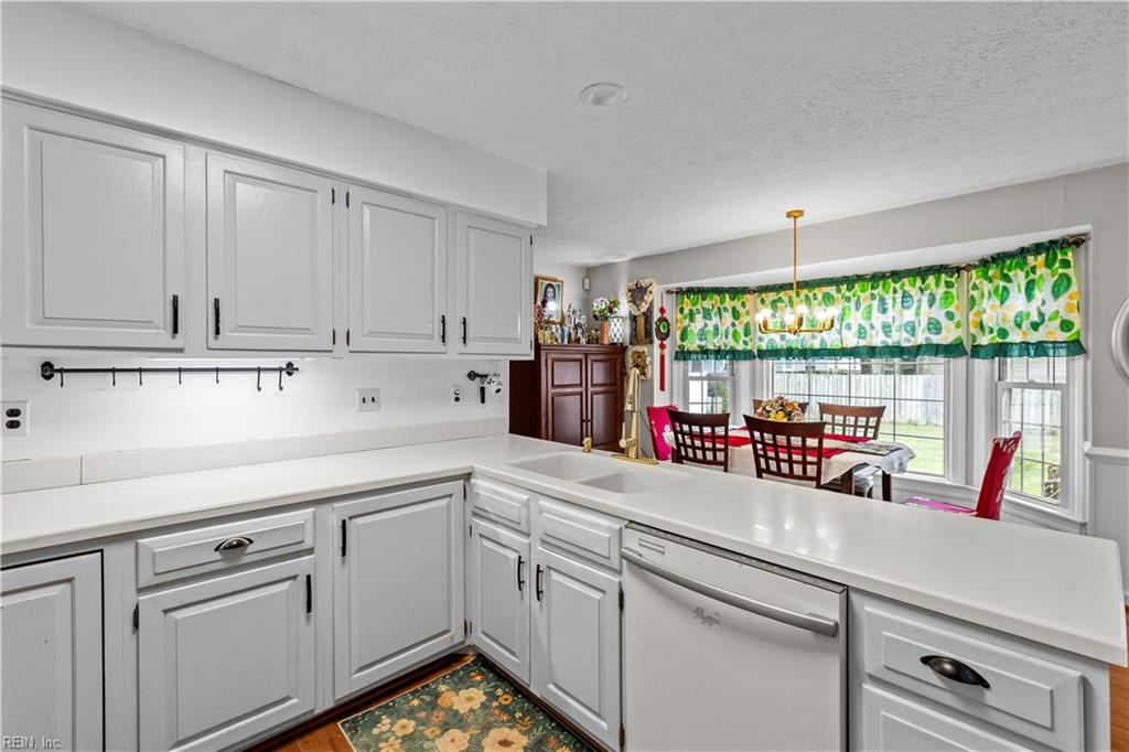 933 Lockspur Crescent Newport News VA 23608