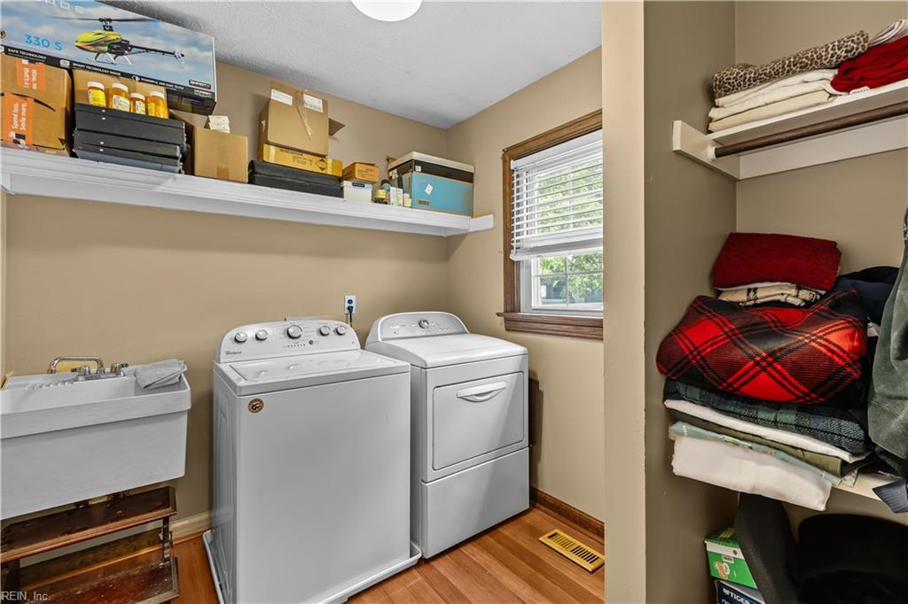 933 Lockspur Crescent Newport News VA 23608