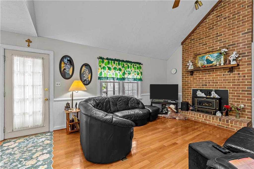 933 Lockspur Crescent Newport News VA 23608