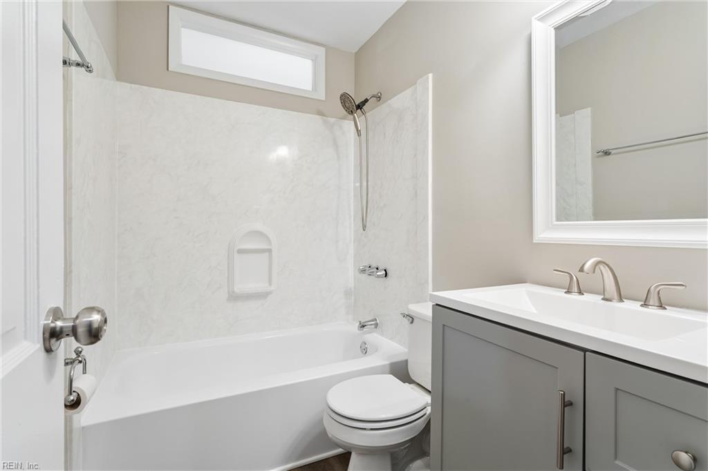 9 Calvert Drive Newport News VA 23601