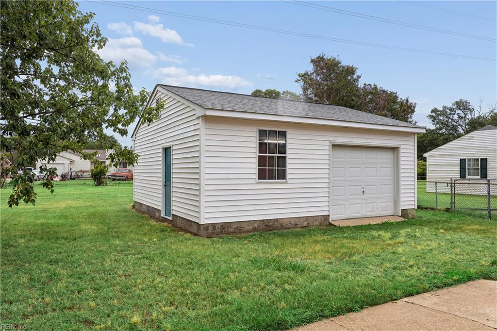 9 Calvert Drive Newport News VA 23601