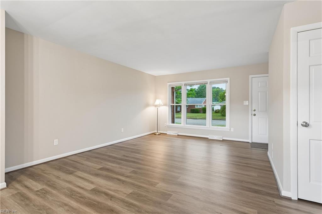 9 Calvert Drive Newport News VA 23601