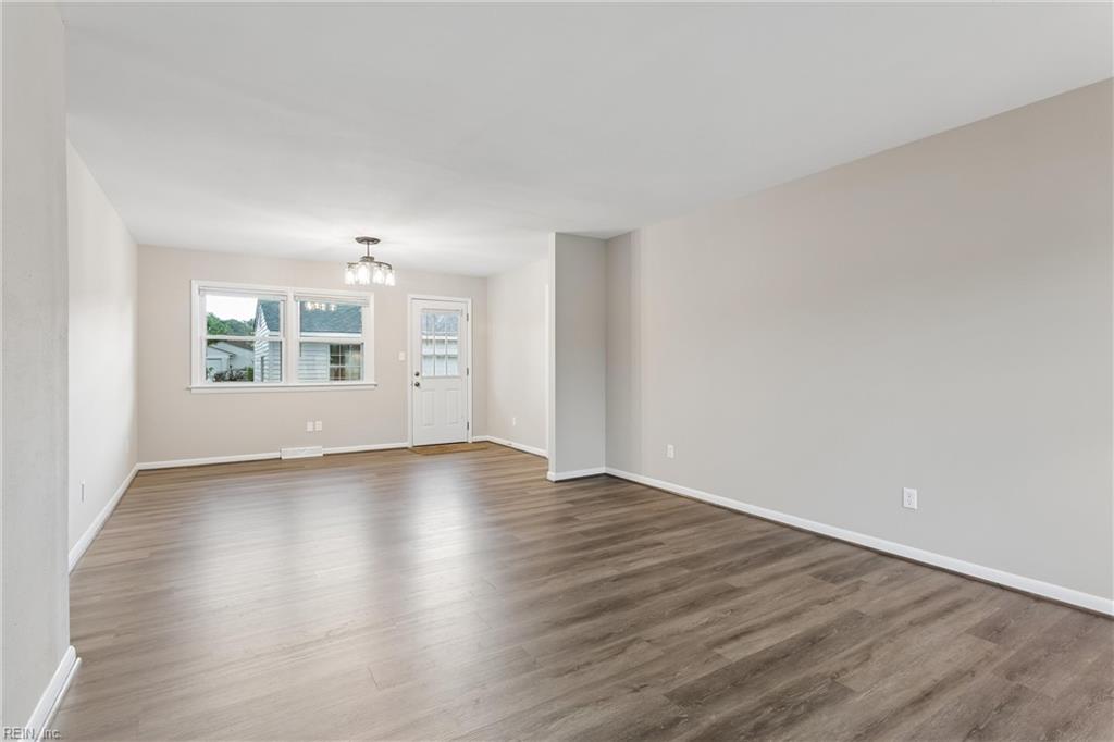 9 Calvert Drive Newport News VA 23601