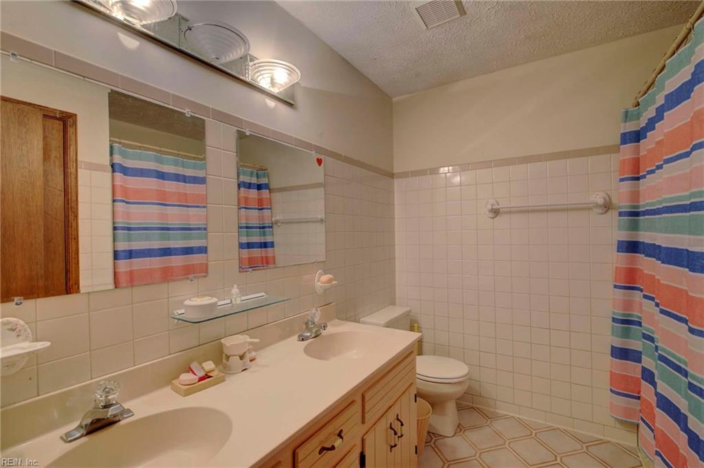 5111 Duchess Lane Gloucester VA 23061