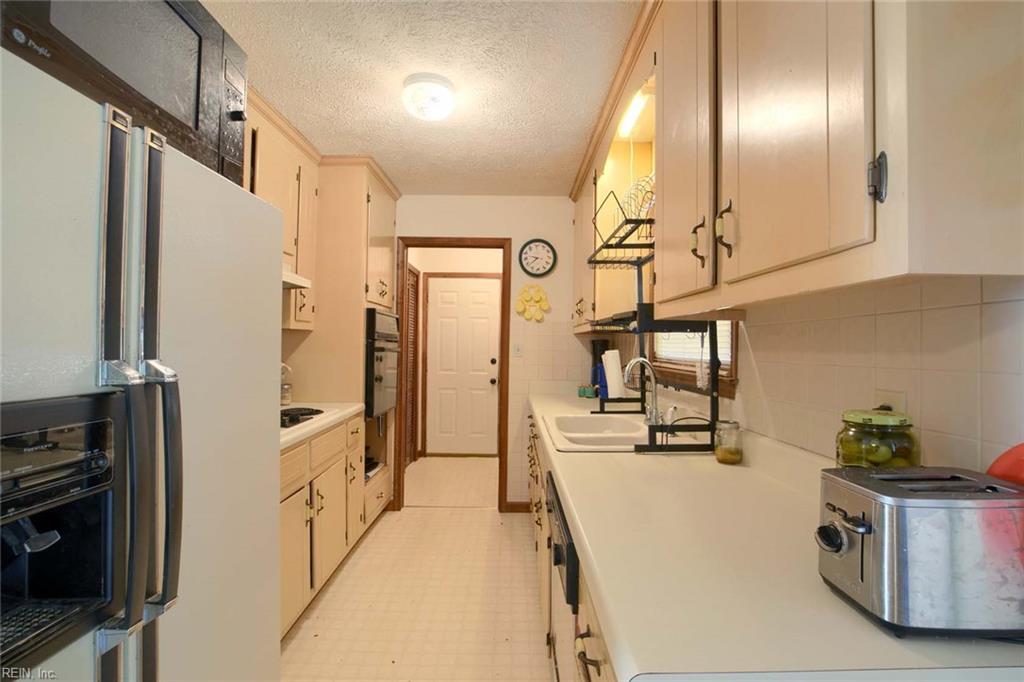 5111 Duchess Lane Gloucester VA 23061