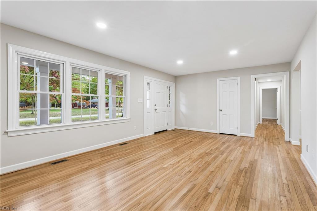 104 Old Dominion Road Yorktown VA 23692