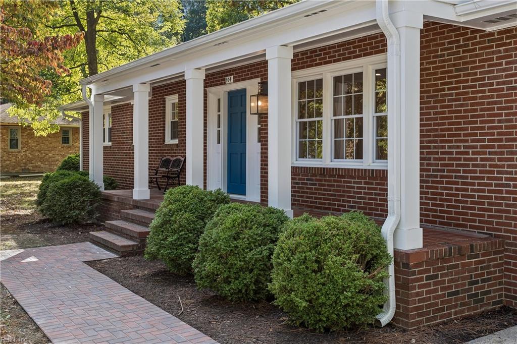 104 Old Dominion Road Yorktown VA 23692