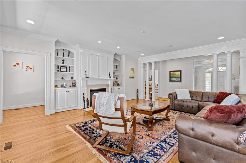 116 Westbury Williamsburg VA 23188