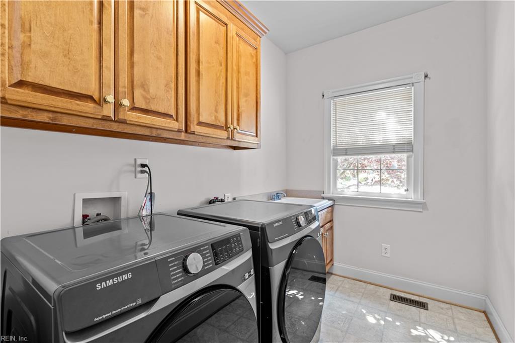 116 Westbury Williamsburg VA 23188