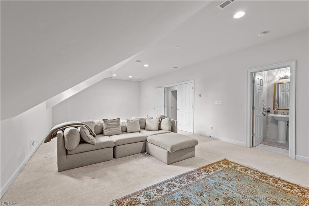 116 Westbury Williamsburg VA 23188