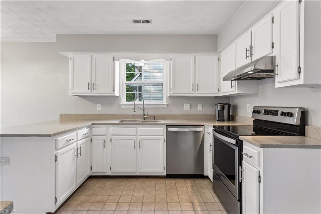 806 Holland Court Newport News VA 23608