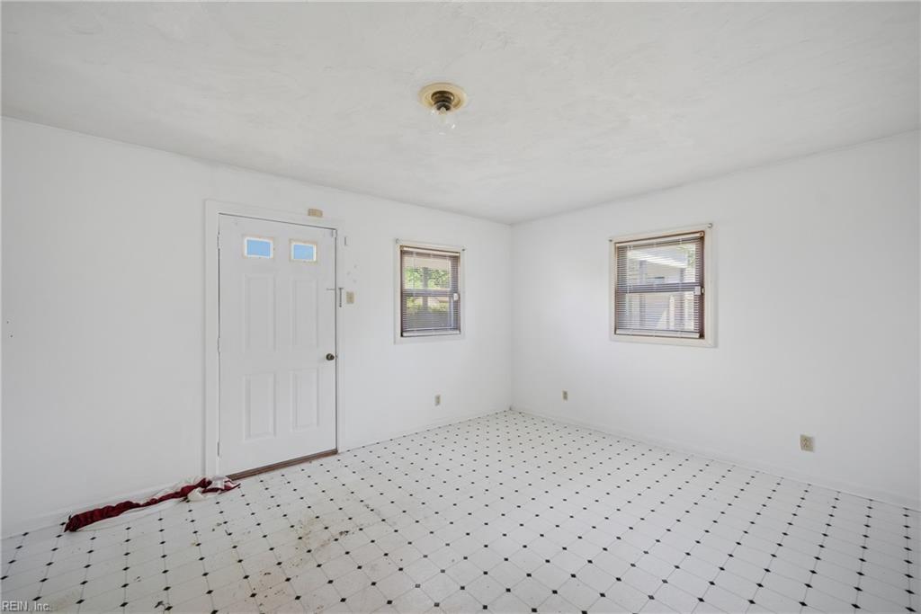 843 15th Street Newport News VA 23607