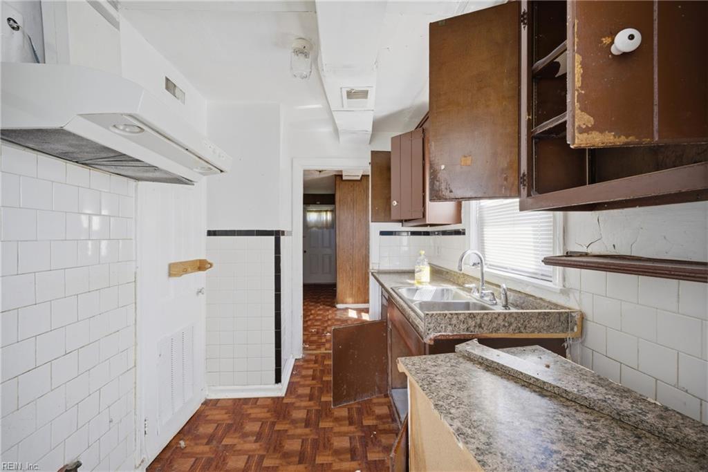 843 15th Street Newport News VA 23607