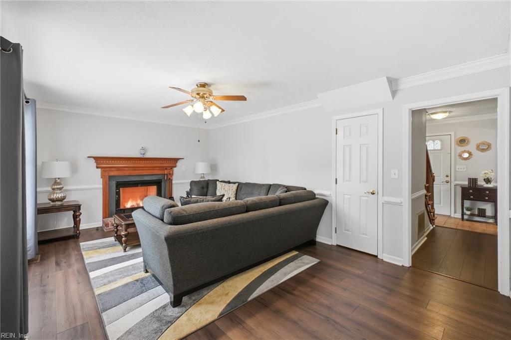 932 Elton Hall Circle Newport News VA 23608