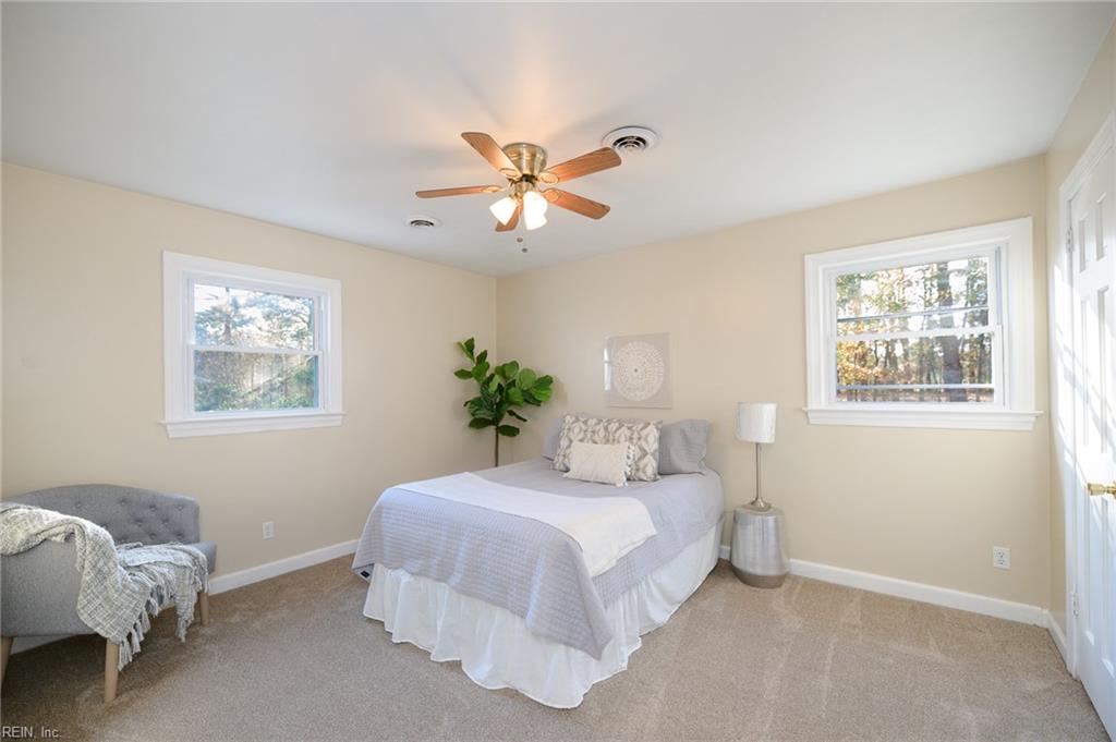 119 Edith Lane Yorktown VA 23692