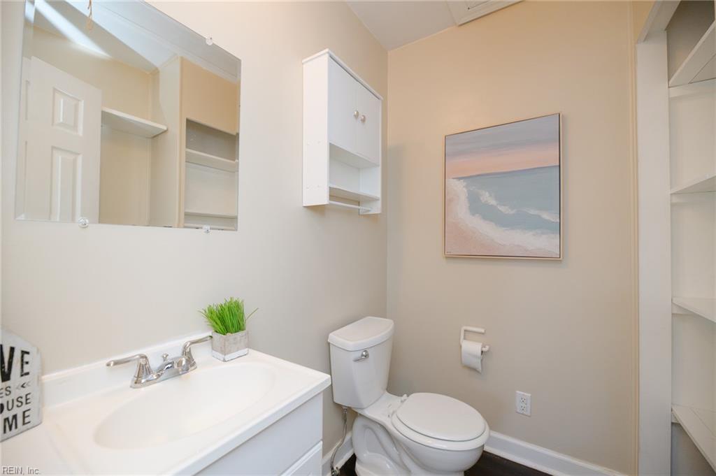 119 Edith Lane Yorktown VA 23692