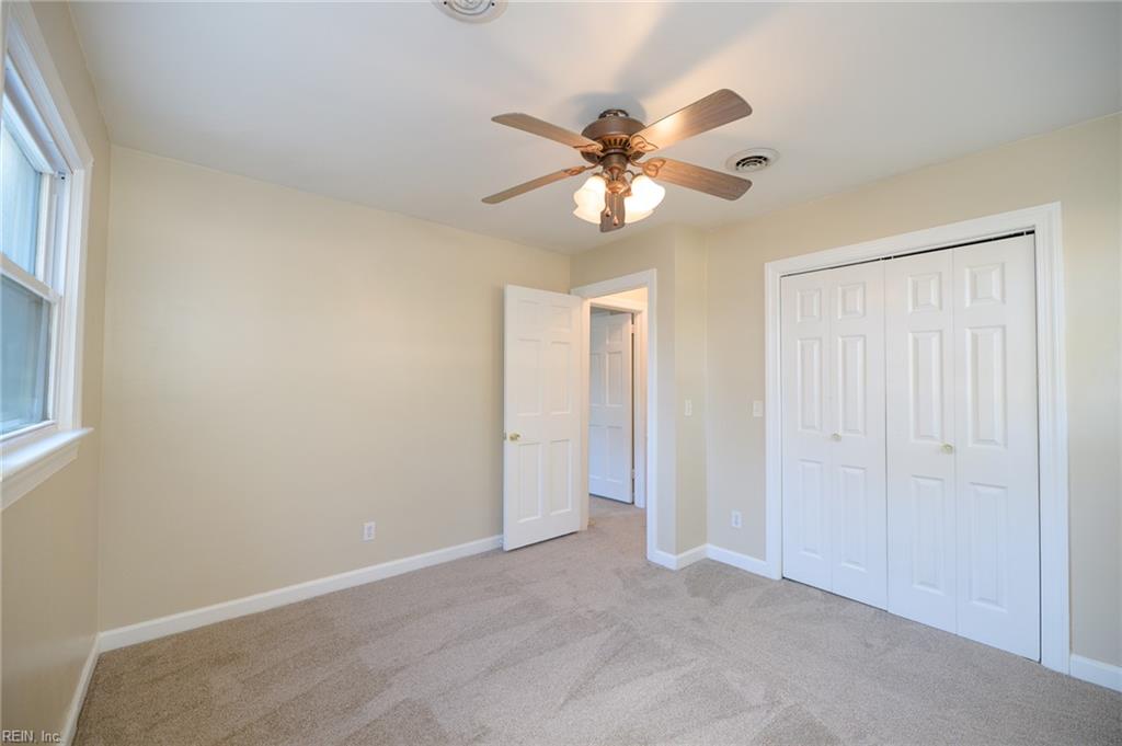 119 Edith Lane Yorktown VA 23692