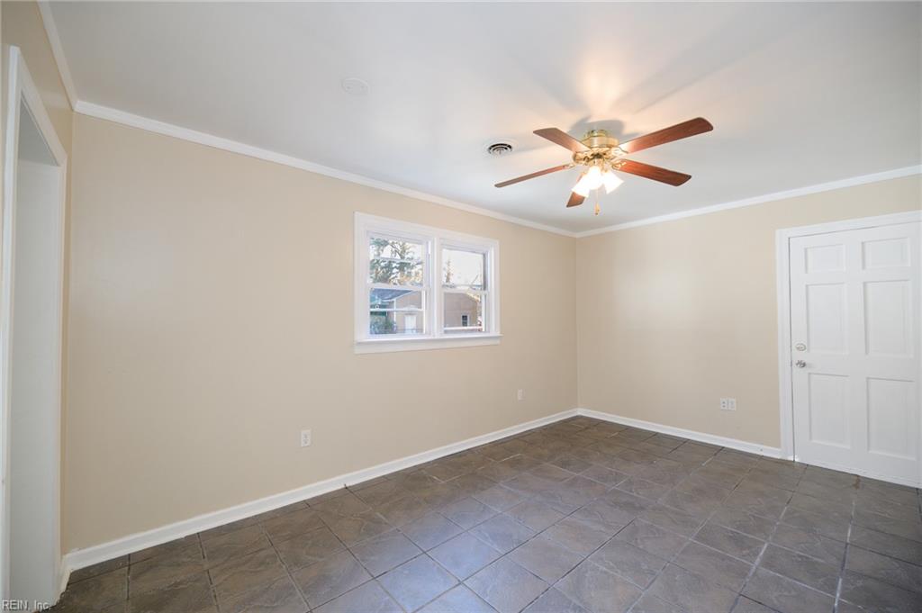 119 Edith Lane Yorktown VA 23692